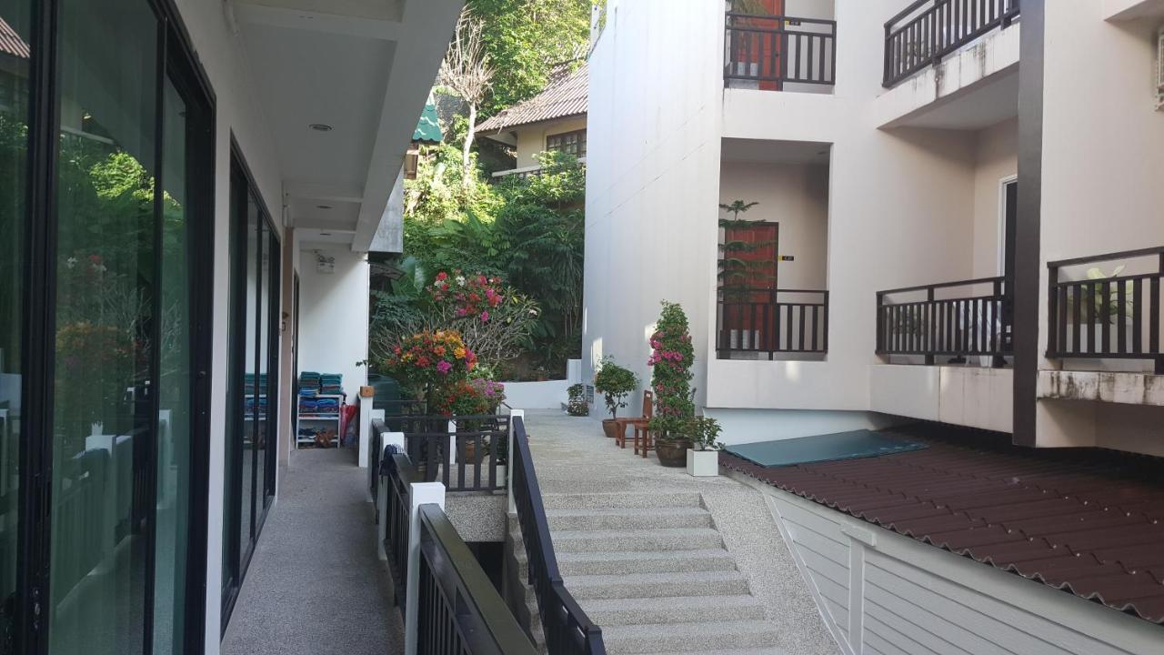 Kata Beachwalk Hotel And Bungalows Exterior foto